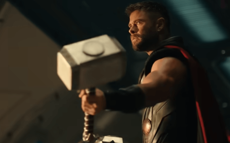 Vingadores Doutor Destino Trailer